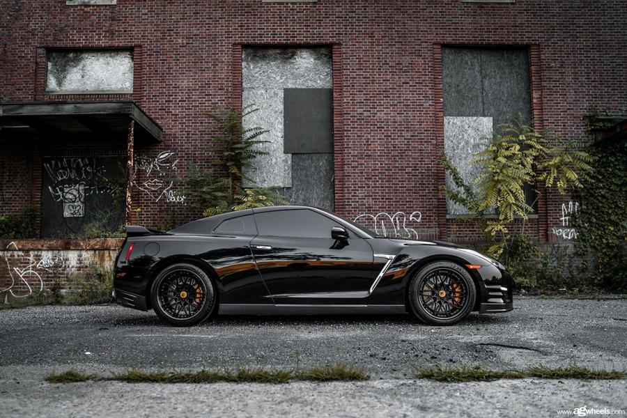  Nissan GT-R on Avantgarde Wheels (AG SR10) 2018 года  (фото 6 из 9)